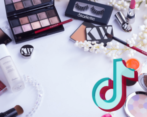Las 3 tendencias de maquillaje más importantes de TikTok… y consejos que debes saber